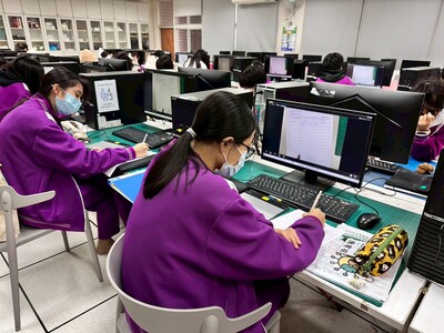 114/12/26鶯歌國中技藝班圖片
