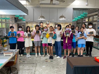 1140701暑假育樂營-玻璃玩藝-手刻相框